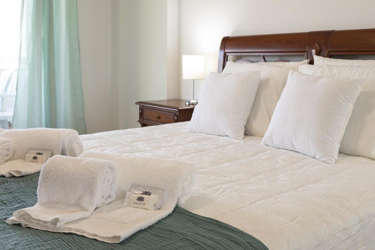 Miral 2 - Beach Front Apartment With Pool クアルテイラ エクステリア 写真