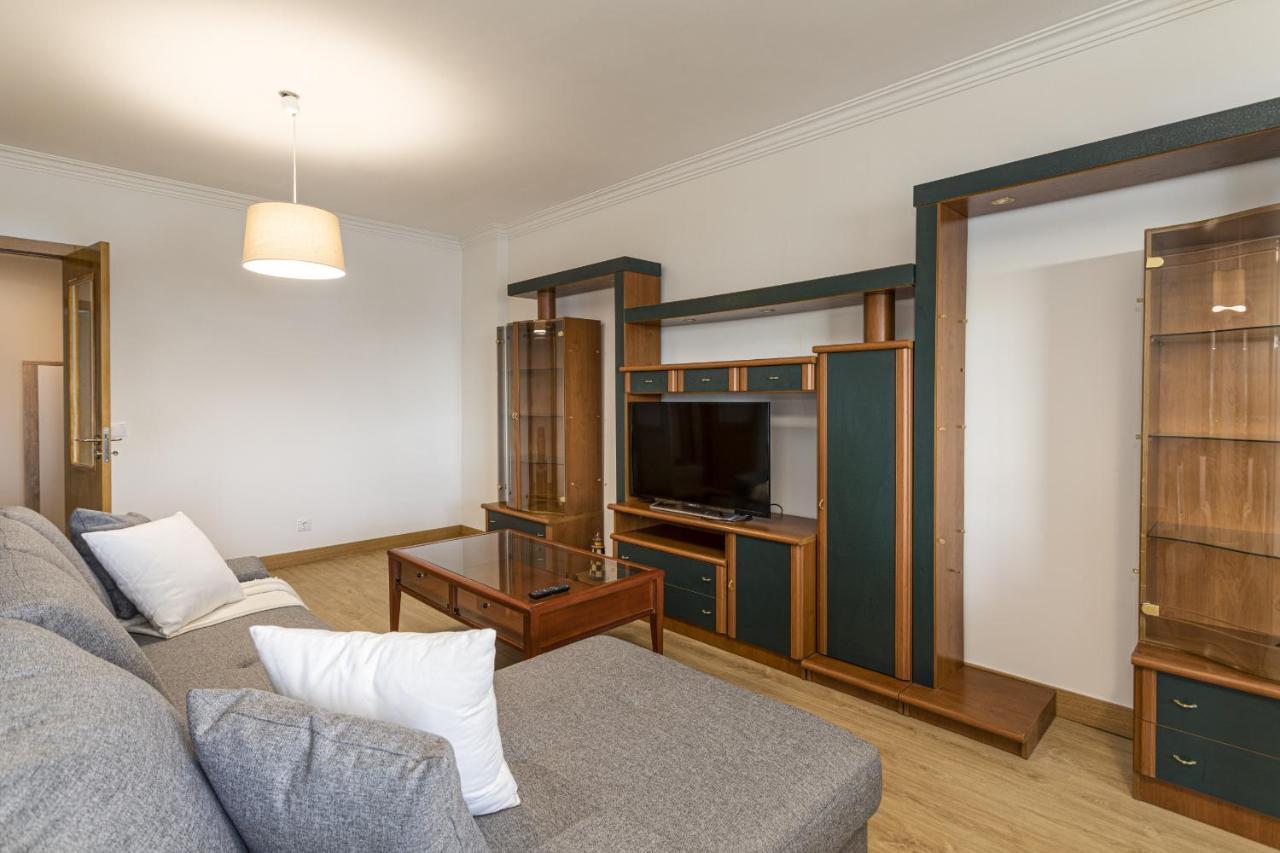 Miral 2 - Beach Front Apartment With Pool クアルテイラ エクステリア 写真