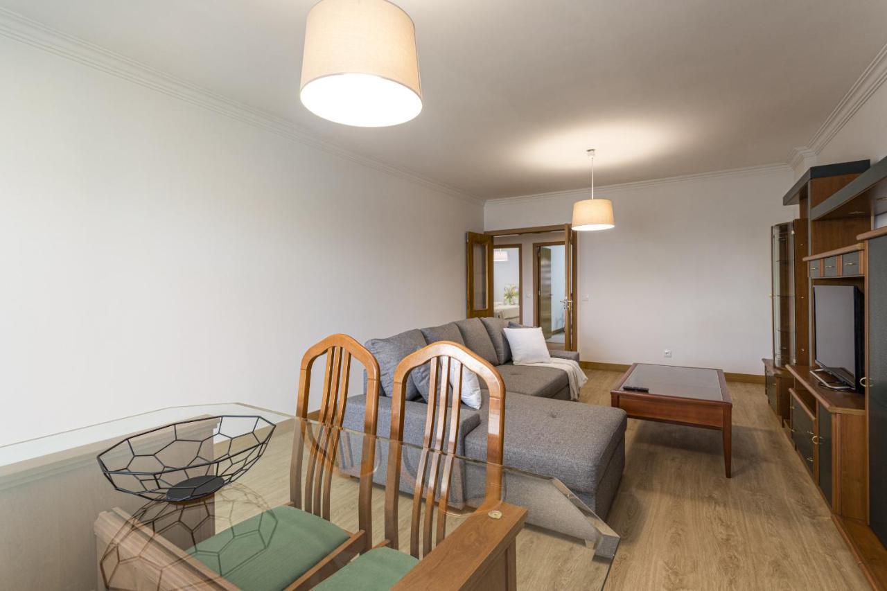 Miral 2 - Beach Front Apartment With Pool クアルテイラ エクステリア 写真
